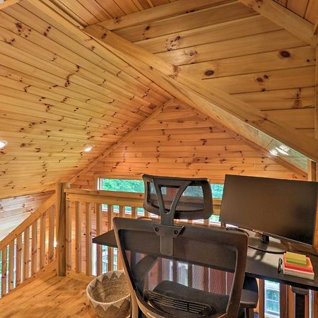 Cozy Boone Cabin With Deck Close To Downtown! Zewnętrze zdjęcie