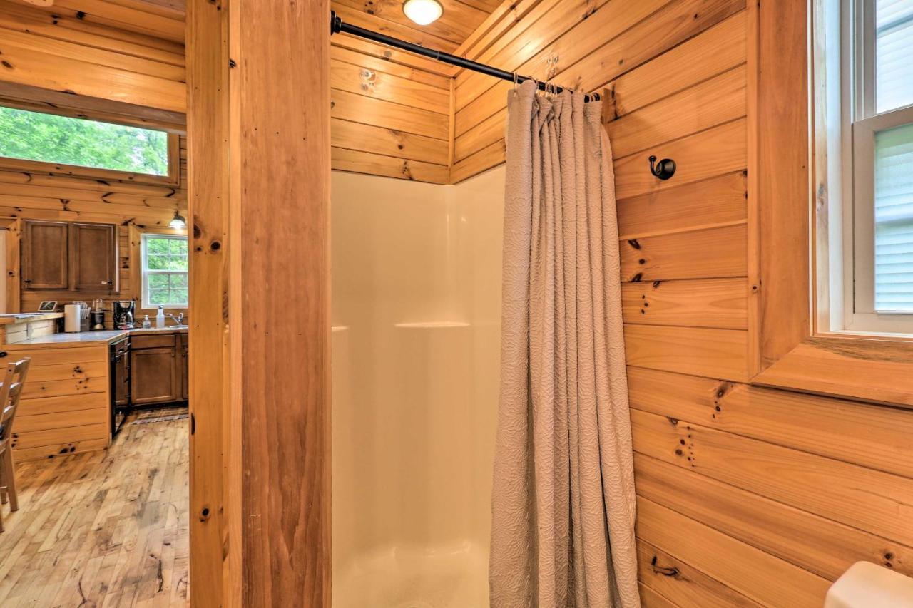 Cozy Boone Cabin With Deck Close To Downtown! Zewnętrze zdjęcie